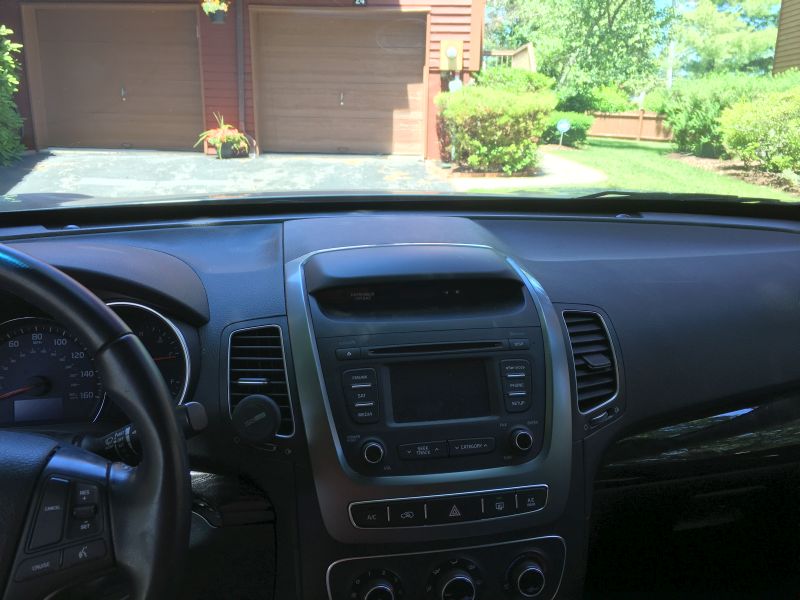 Kia Sorento phone mount locations