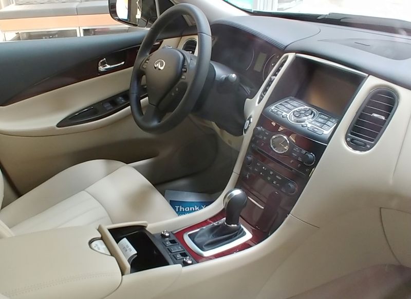 Infiniti QX50 Dual Screen Interior