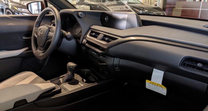 Lexus UX 250h interior