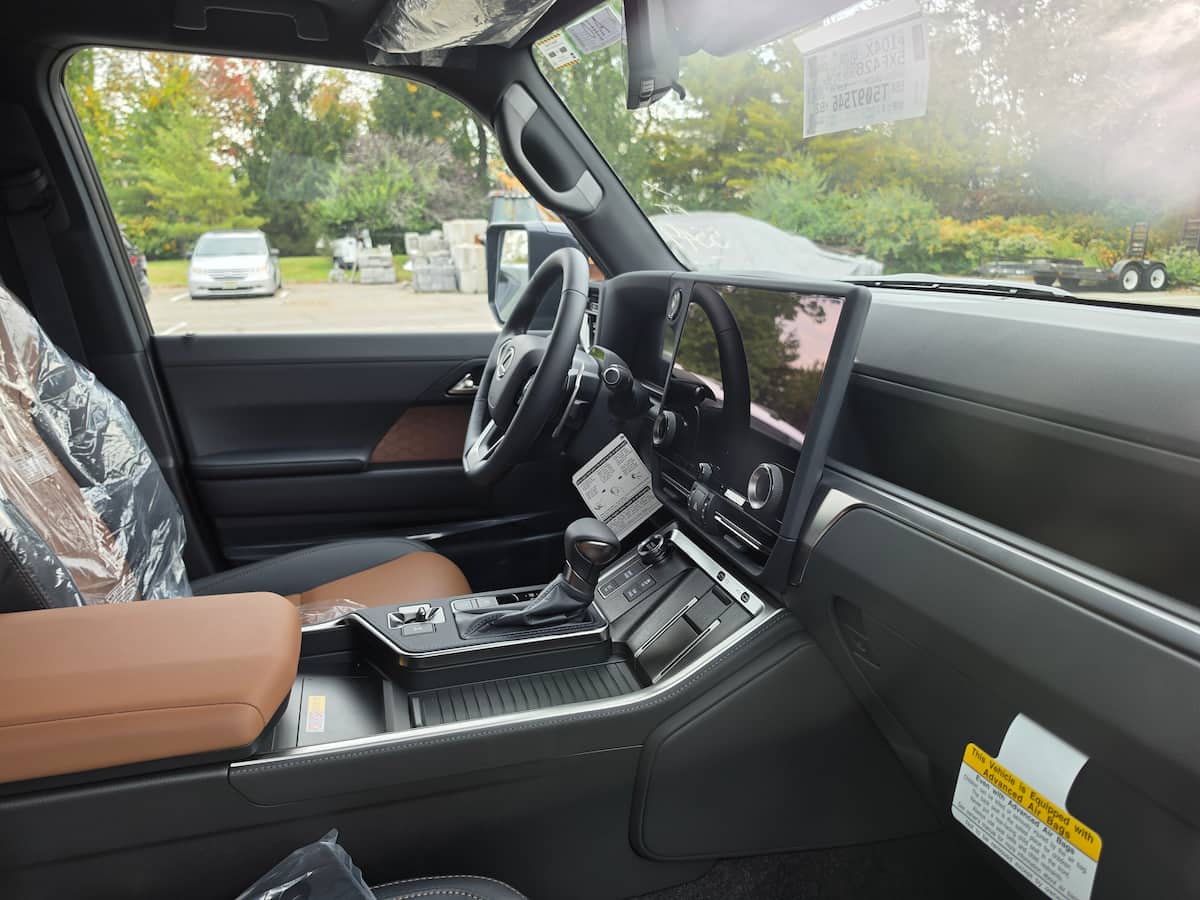 Lexus GX phone mounts for the dashboard and center stack