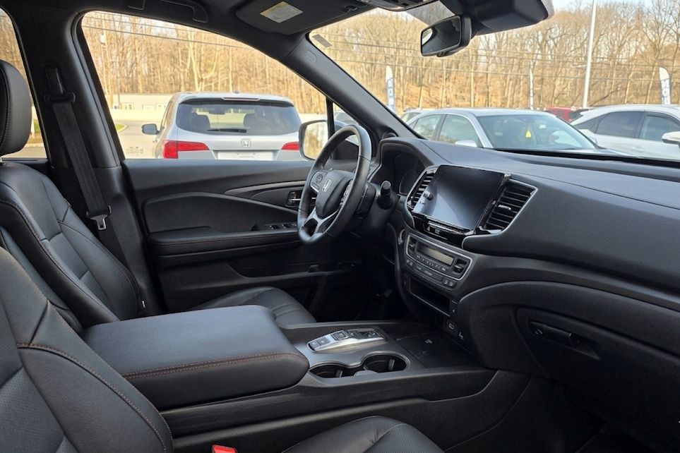 Honda Ridgeline dashboard interior