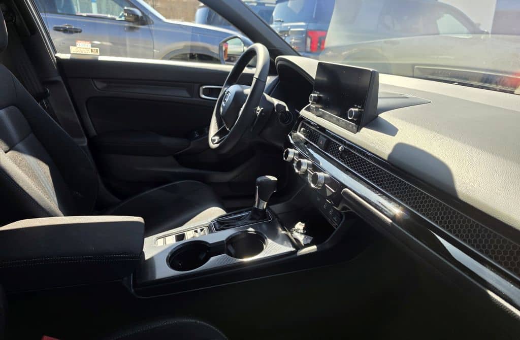 Honda Prologue interior phone mount locations