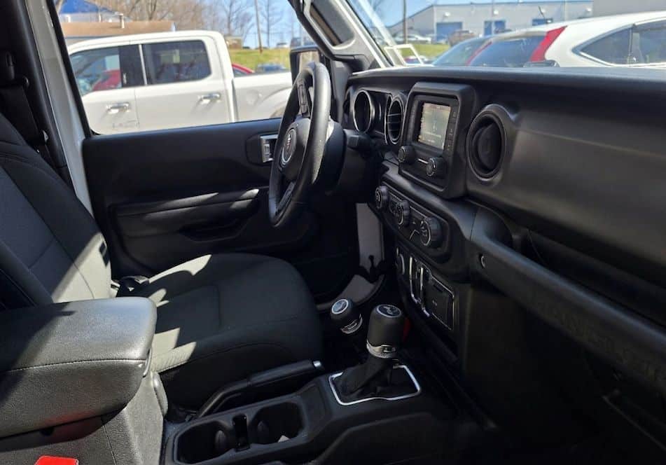 Jeep Gladiator dashboard interior