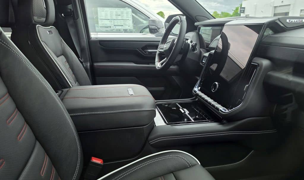Best phone mounts for the GMC Yukon