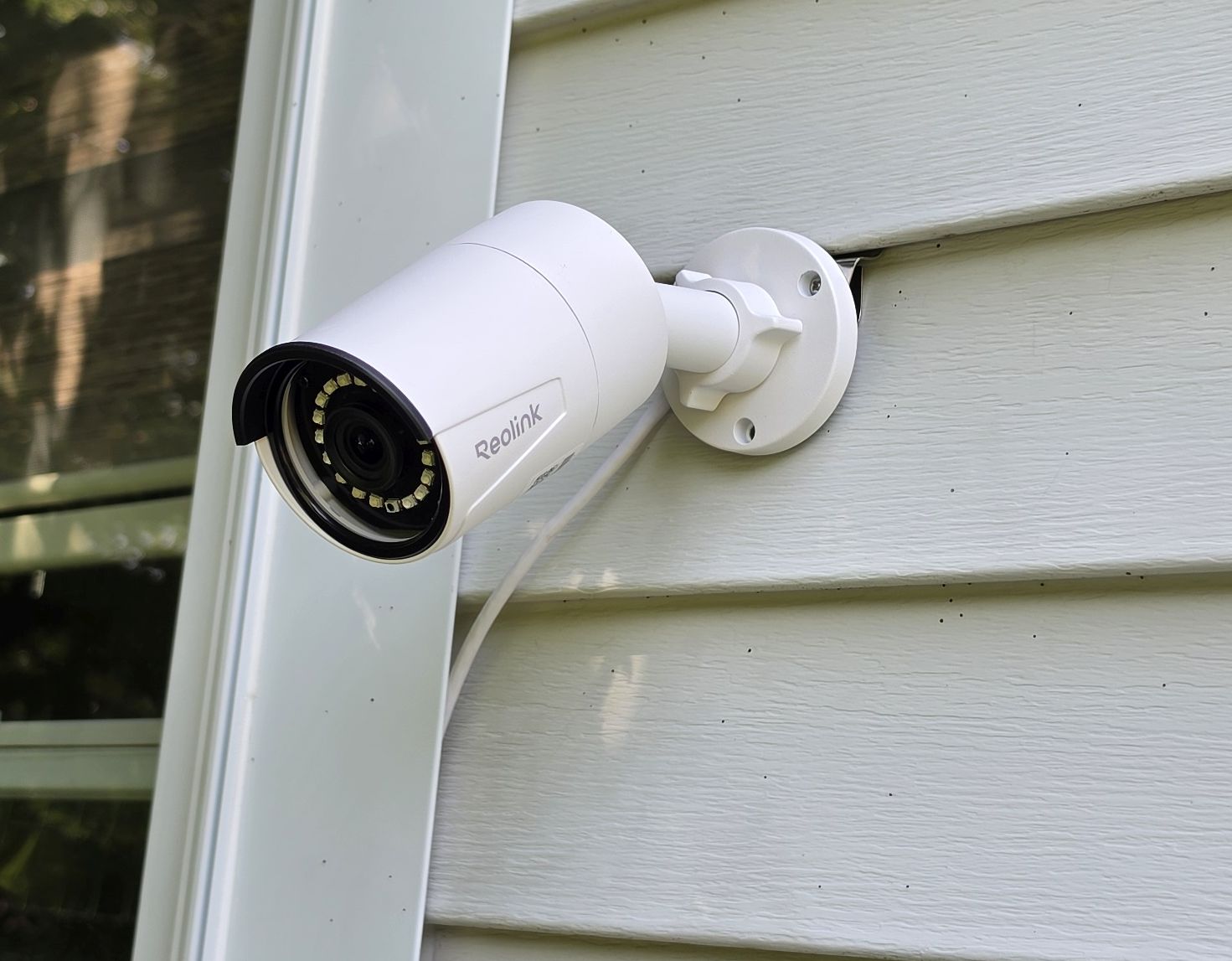 Reolink Bullet Camera How to Mount a Reolink bullet camera like this RLC-510A