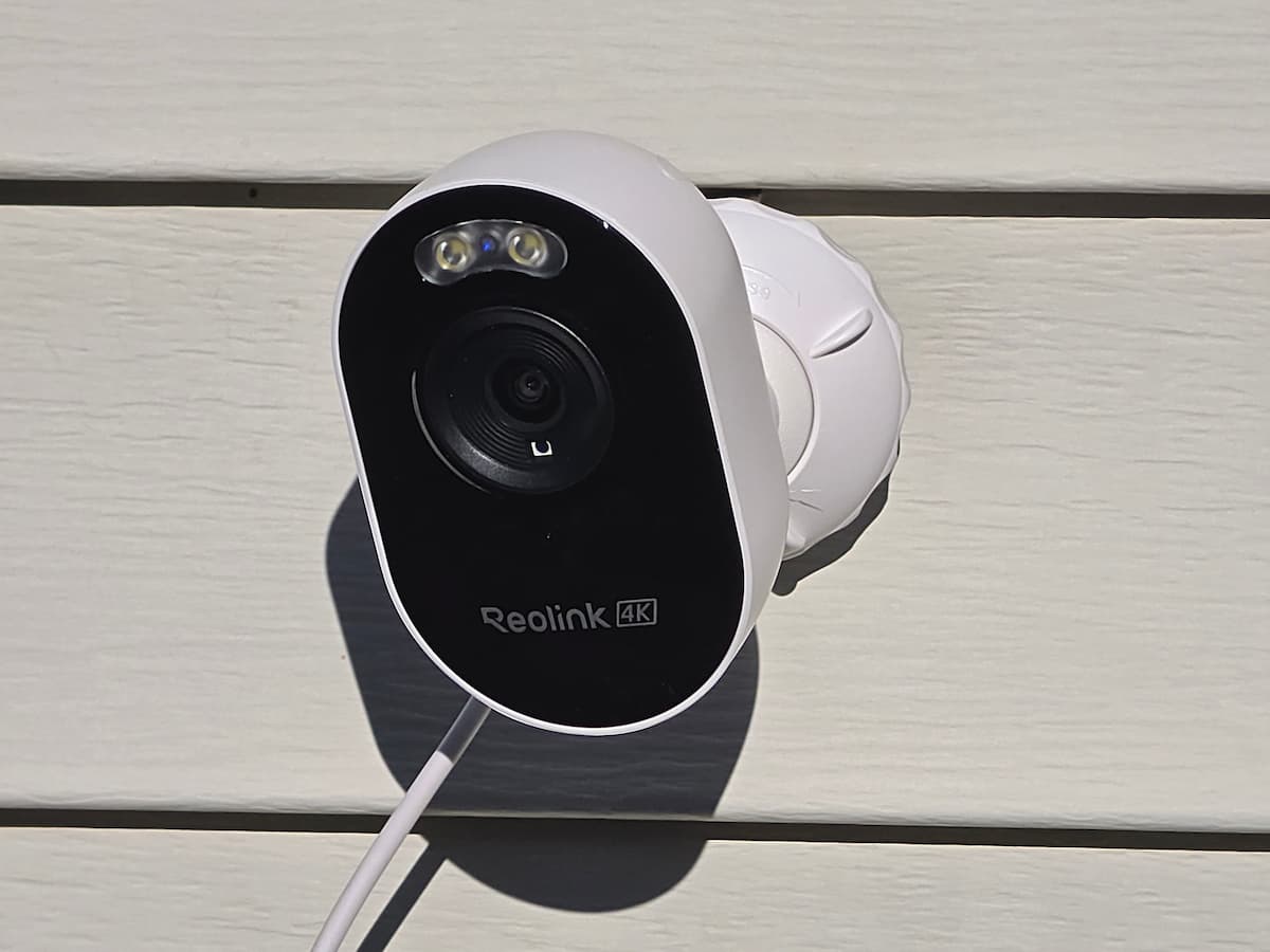 Reolink Lumus mounts for Lumus Pro, Lumus 2K, and original Lumus on wall, siding, gutter, corner, and pole